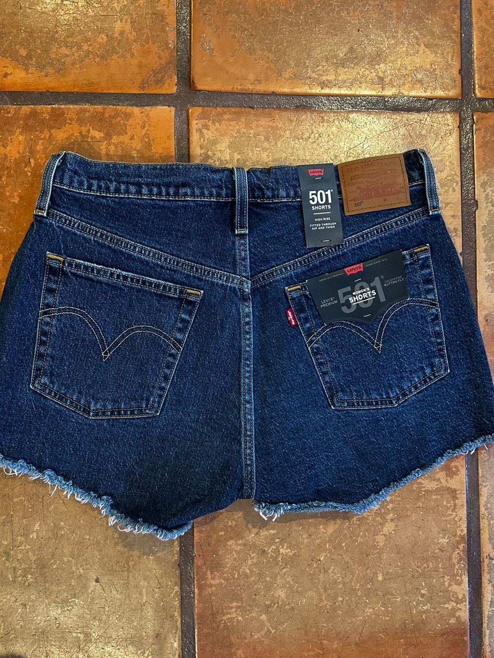 Levi's Blue Denim 501 Jean Shorts NWT - Picture 6 of 6